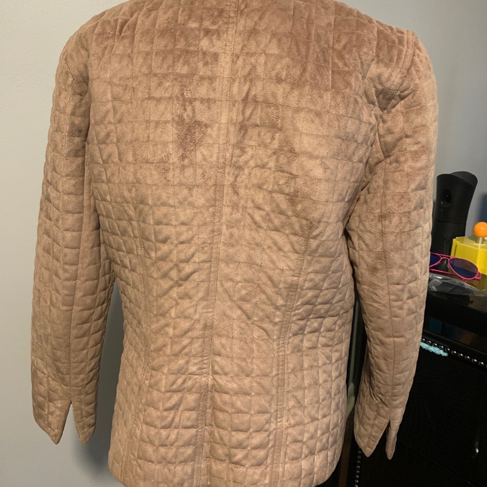 Jacket - Picture 3 of 4